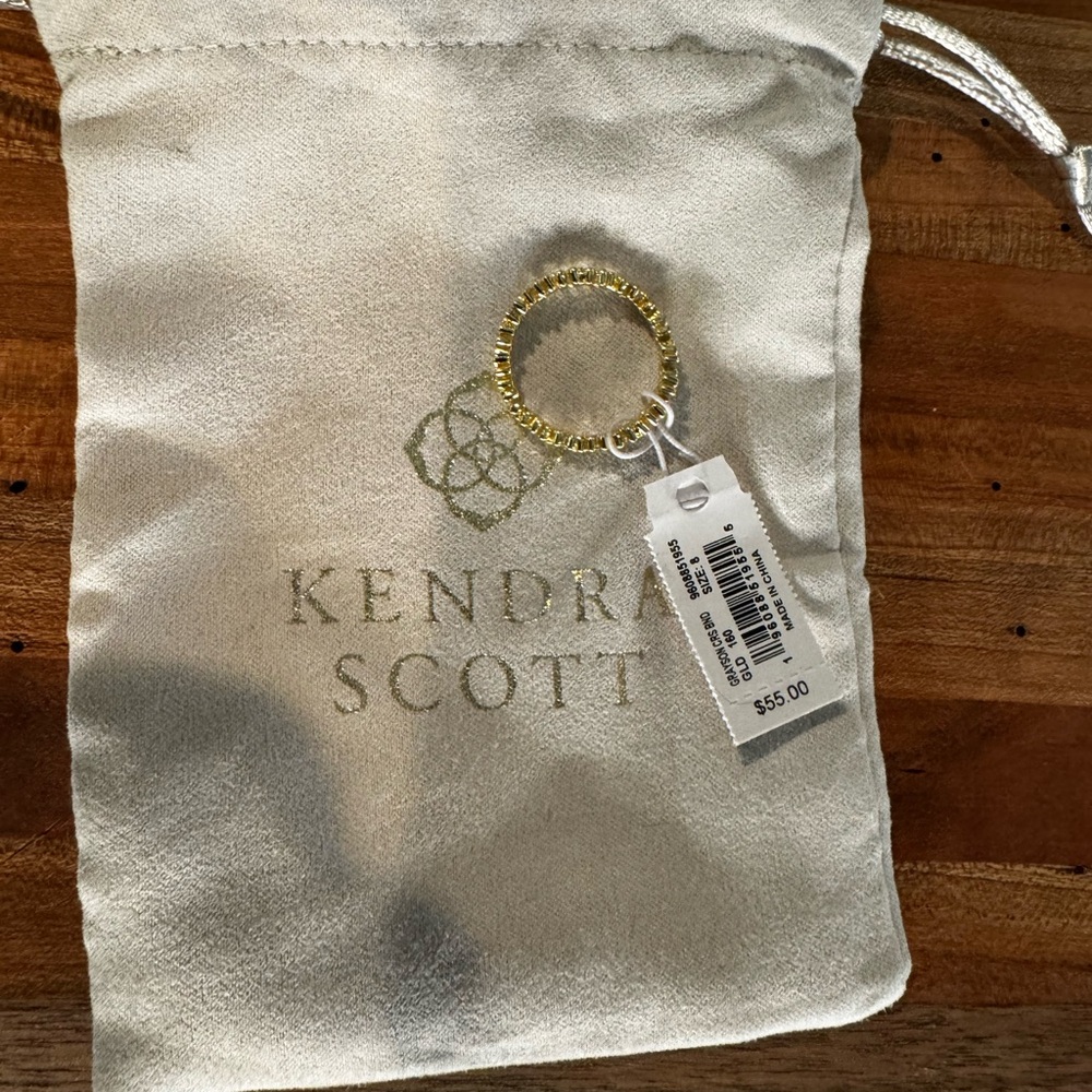 Kendra Scott Gold Flower Ring NWT